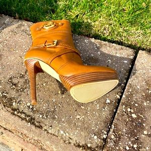 MK Tan Leather Boots Woman’s Size 8